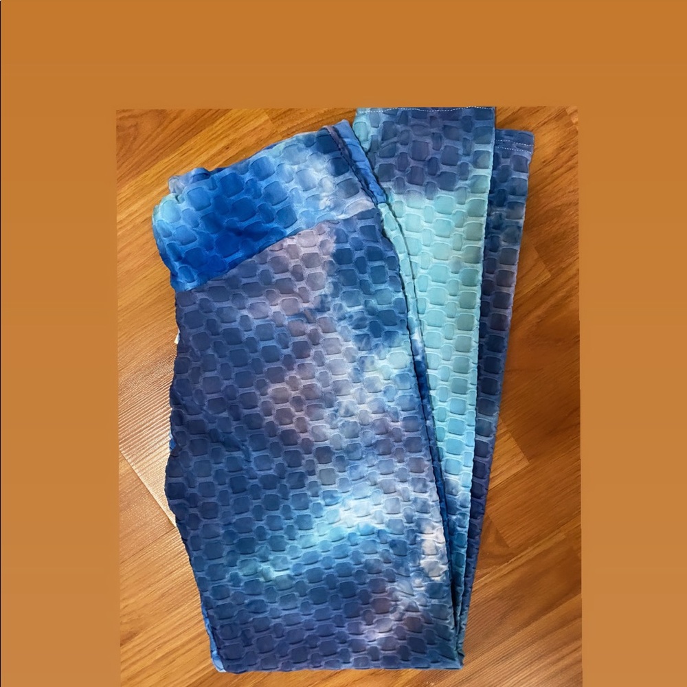 NWT tiktok leggings
